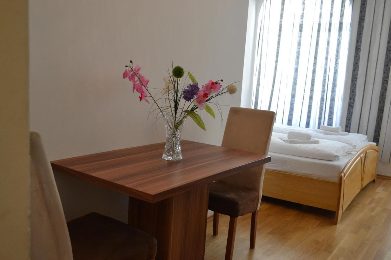 Goldfisch Apartment Taborstrasse Вена Экстерьер фото
